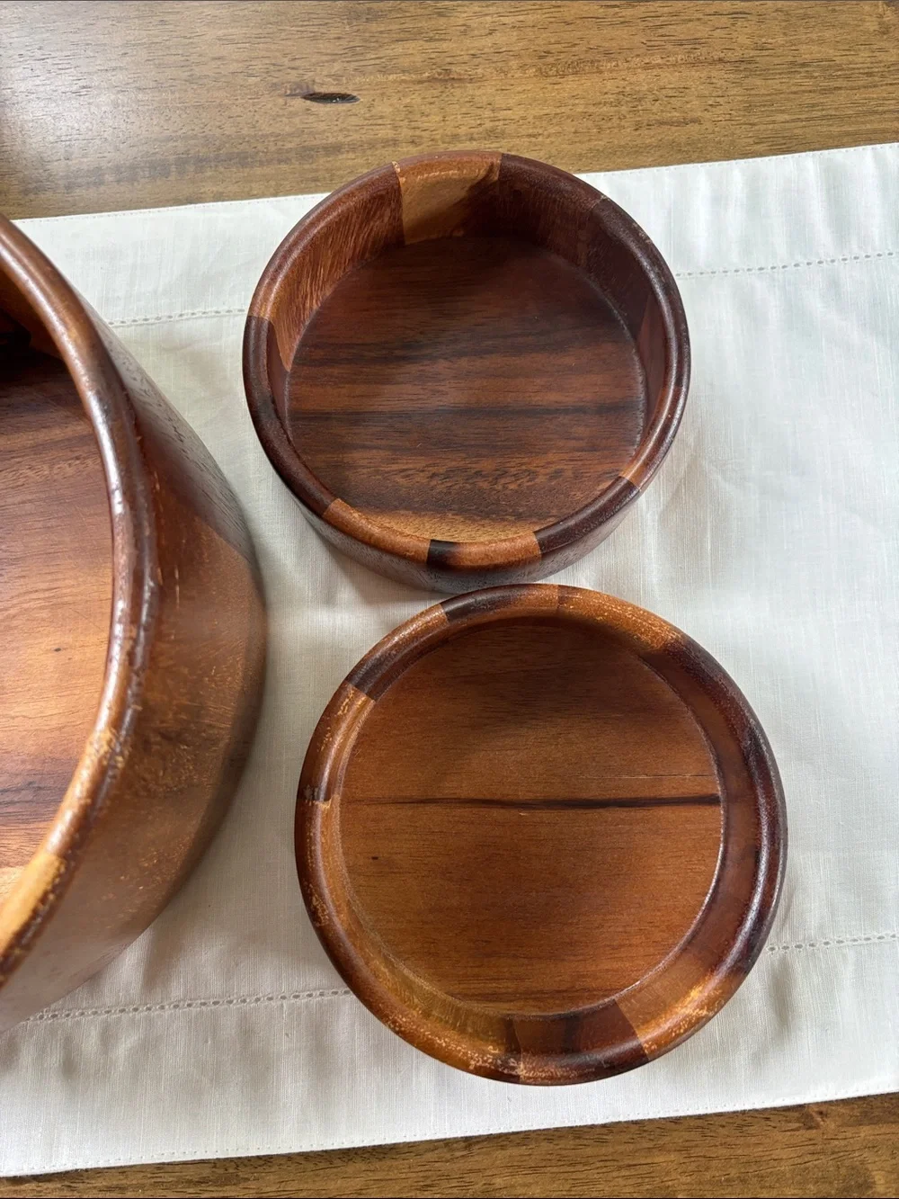 Wooden Salad Bowl Set with 4 Matching Bowls - Natural Brown
